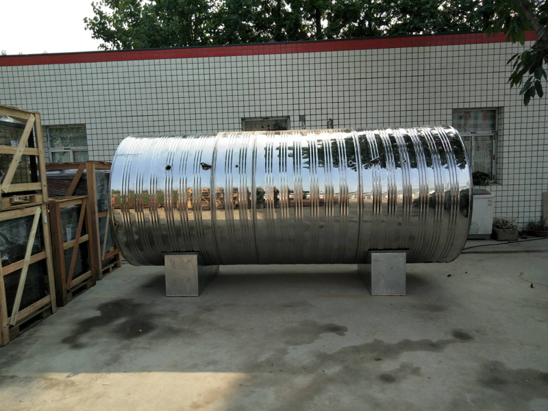 卧式不锈钢承压保温水箱